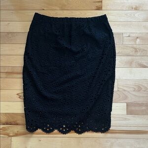 Suzy Shier Black Floral Lace Pencil Skirt